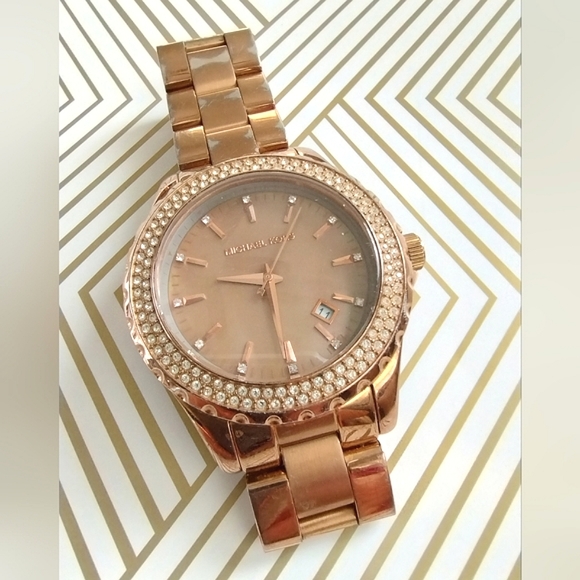 Michael Kors 5453 Rose Gold Tone Runway - Picture 3 of 14